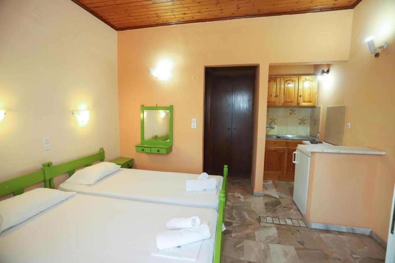 Cosy Budget Rooms To Rent In Ipsos Corfu Dış mekan fotoğraf